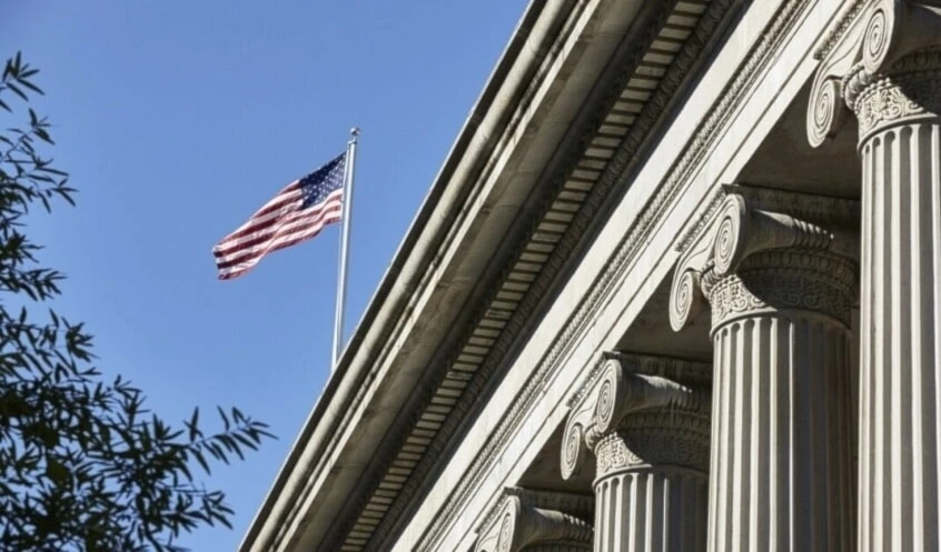 EE. UU. sancionó a cerca de 100 individuos, entidades y buques petroleros.