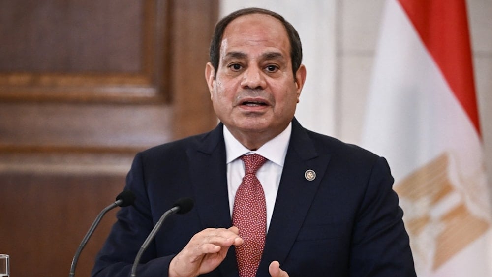 Presidente de Egipto habla durante conferencia de prensa en Atenas (Foto: AFP)