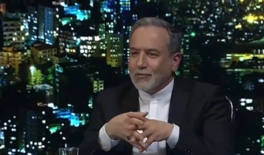 Irán descarta "bases para negociaciones con la troika europea