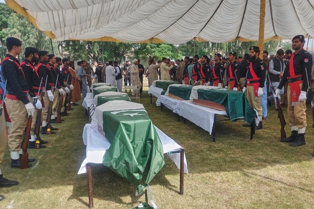 Tehreek-e-Taliban reivindica ataques en Pakistán con 23 muertos