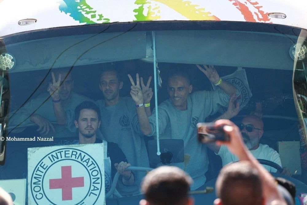 Comienza traslado de prisioneros palestinos liberados desde cárceles israelíes