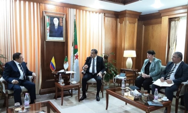 Ministro de Energía de Argelia, Mohamed Arkab, recibe al embajador de Colombia, José Antonio Solarte Gómez