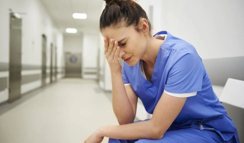 Salud mental del personal sanitario en Europa está al límite Salud mental del personal sanitario en Europa está al límite