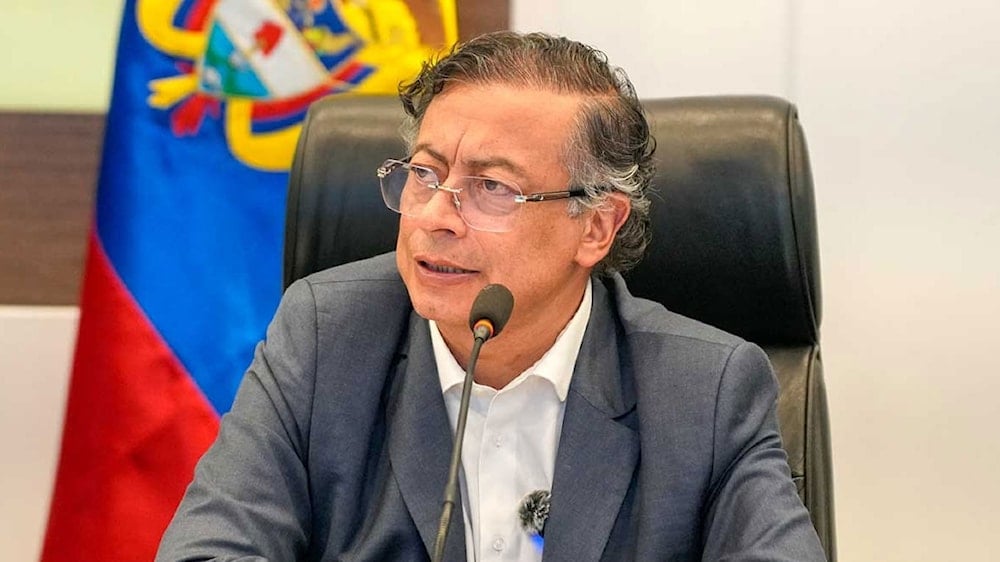 Petro insta a respetar la soberanía venezolana y critica las ambiciones petroleras de Donald Trump.