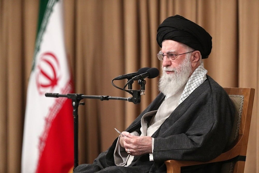 Khamenei responde a Trump y afirma que la industria nuclear iraní sigue intacta.