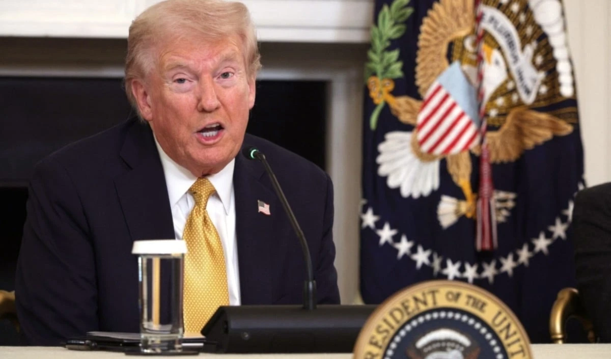 Trump dice que EE.UU. prepara operaciones terrestres en Venezuela