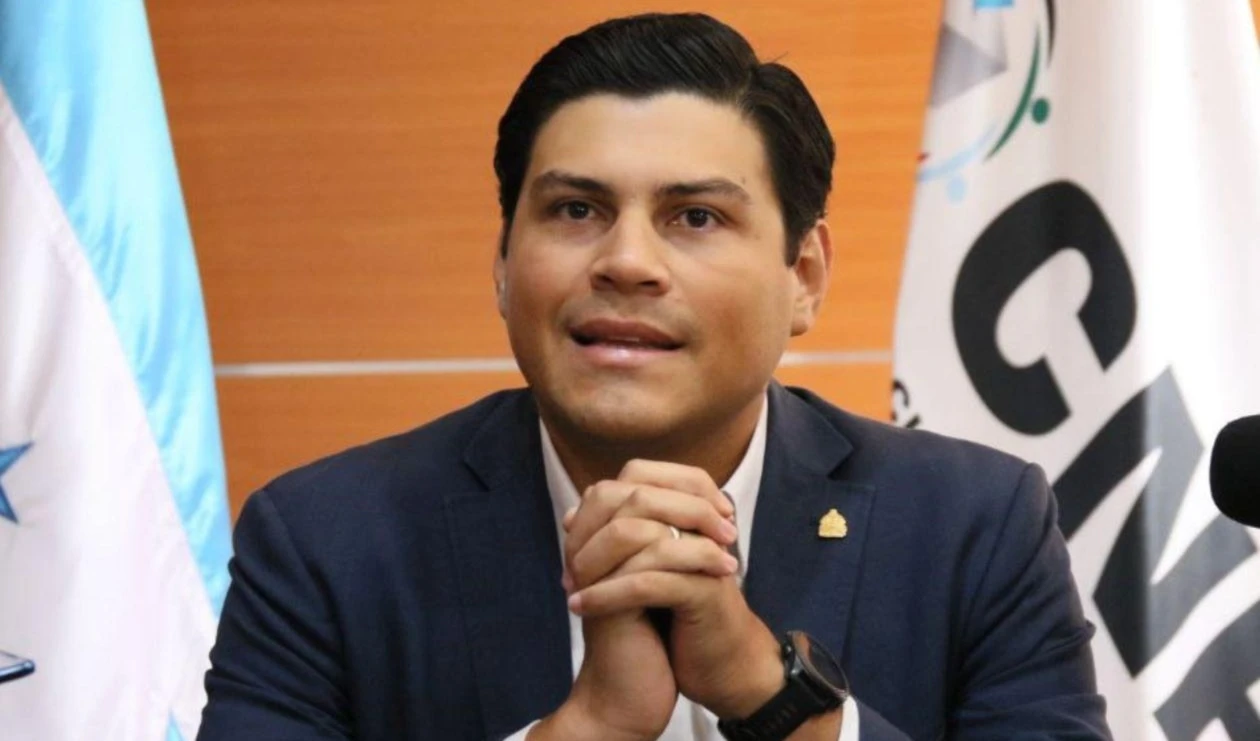 El funcionario del Consejo Nacional Electoral de Honduras, Marlon Ochoa.