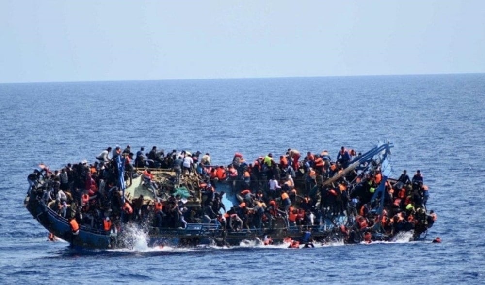 Naufraga barco con 40 inmigrantes frente a la costa de Túnez