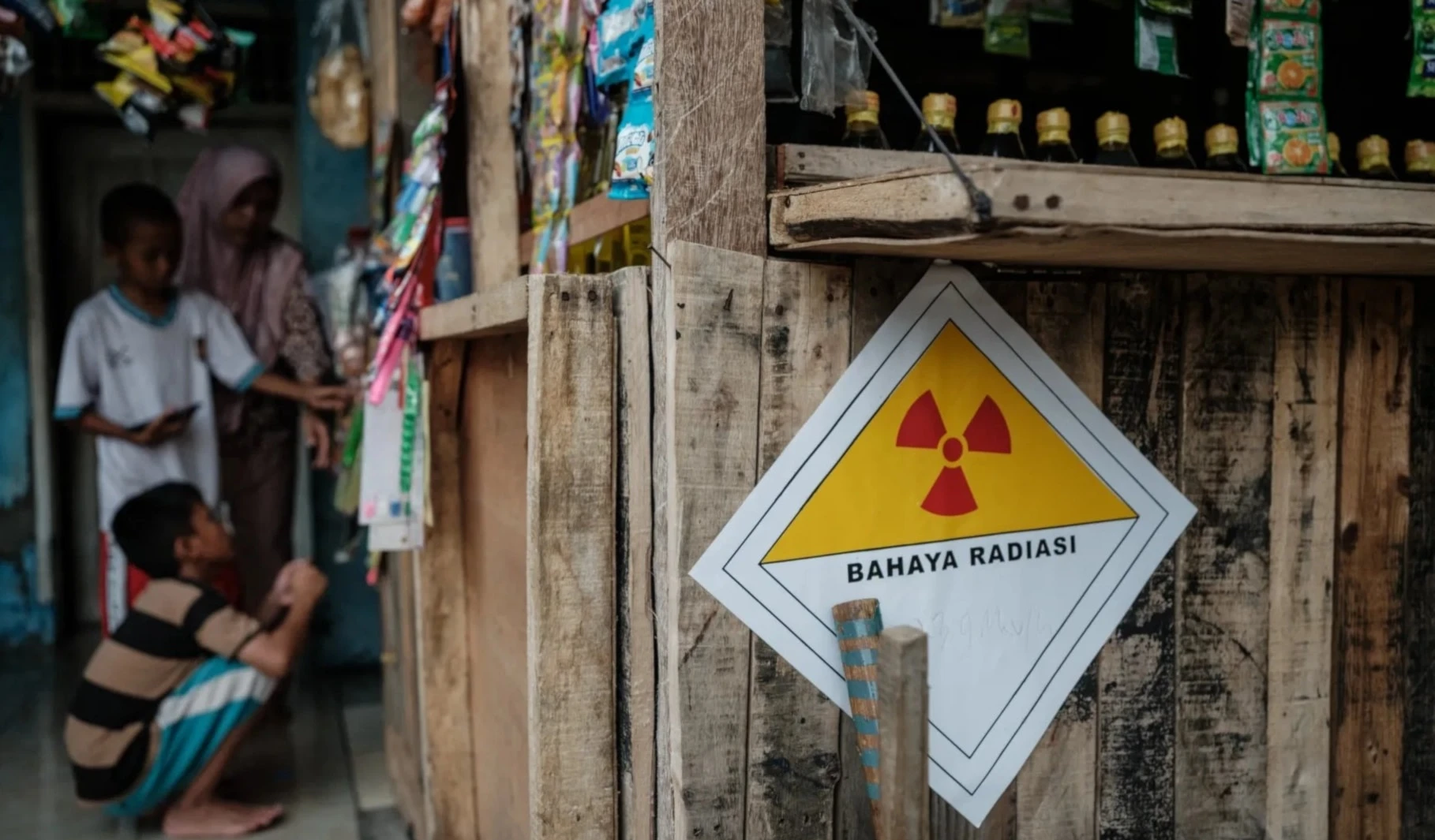 El cesio-137 es un radionucleido artificial altamente tóxico, resultado de procesos de fisión nuclear, y puede causar daños graves a la salud. El cesio-137 es un radionucleido artificial altamente tóxico, resultado de procesos de fisión nuclear, y puede causar daños graves a la salud.