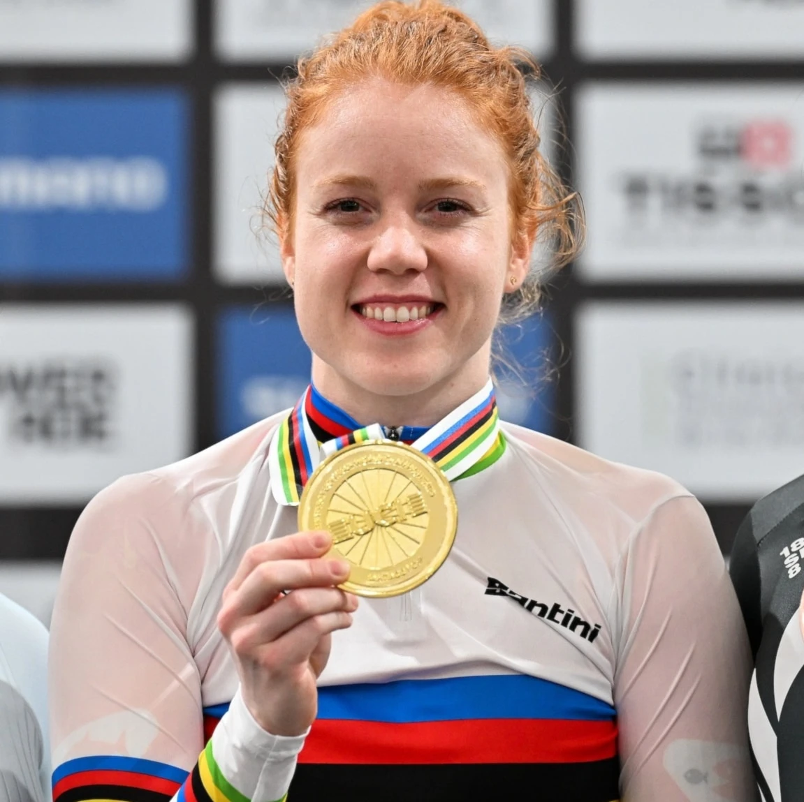 Van de Wouw triunfa con récord en mundial de ciclismo de pista. Van de Wouw triunfa con récord en mundial de ciclismo de pista.