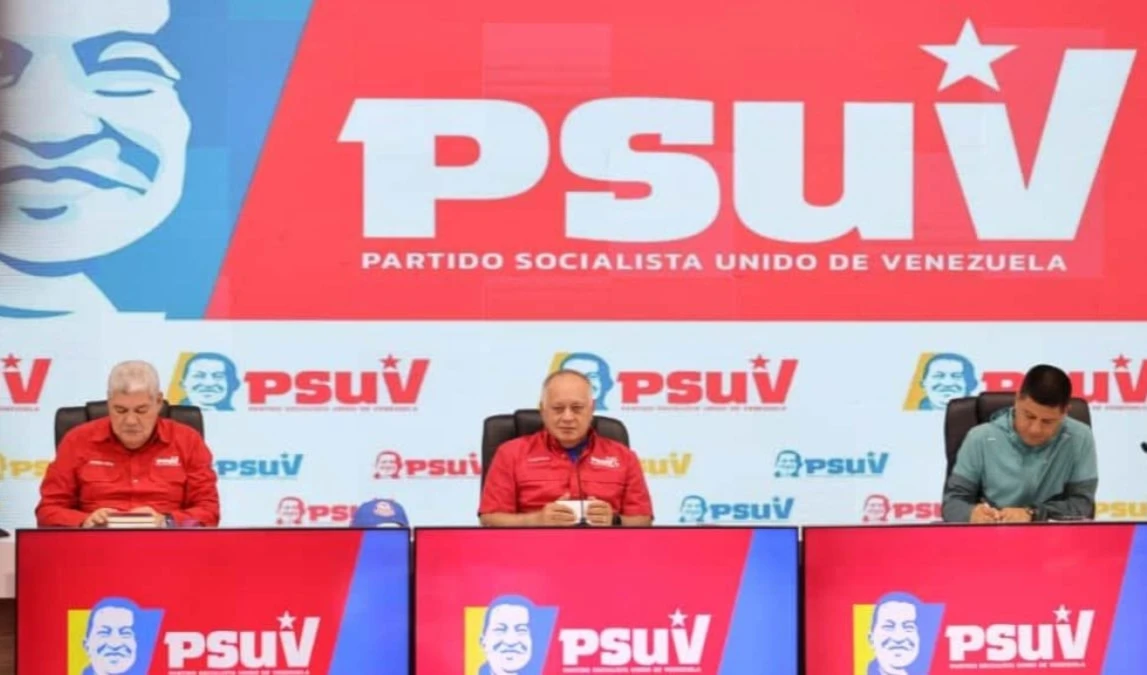 Cabello: "Supuestos ejercicios militares de EE. UU en Trinidad y Tobago, tan cerca de Venezuela, son una provocación" Cabello: "Supuestos ejercicios militares de EE. UU en Trinidad y Tobago, tan cerca de Venezuela, son una provocación"