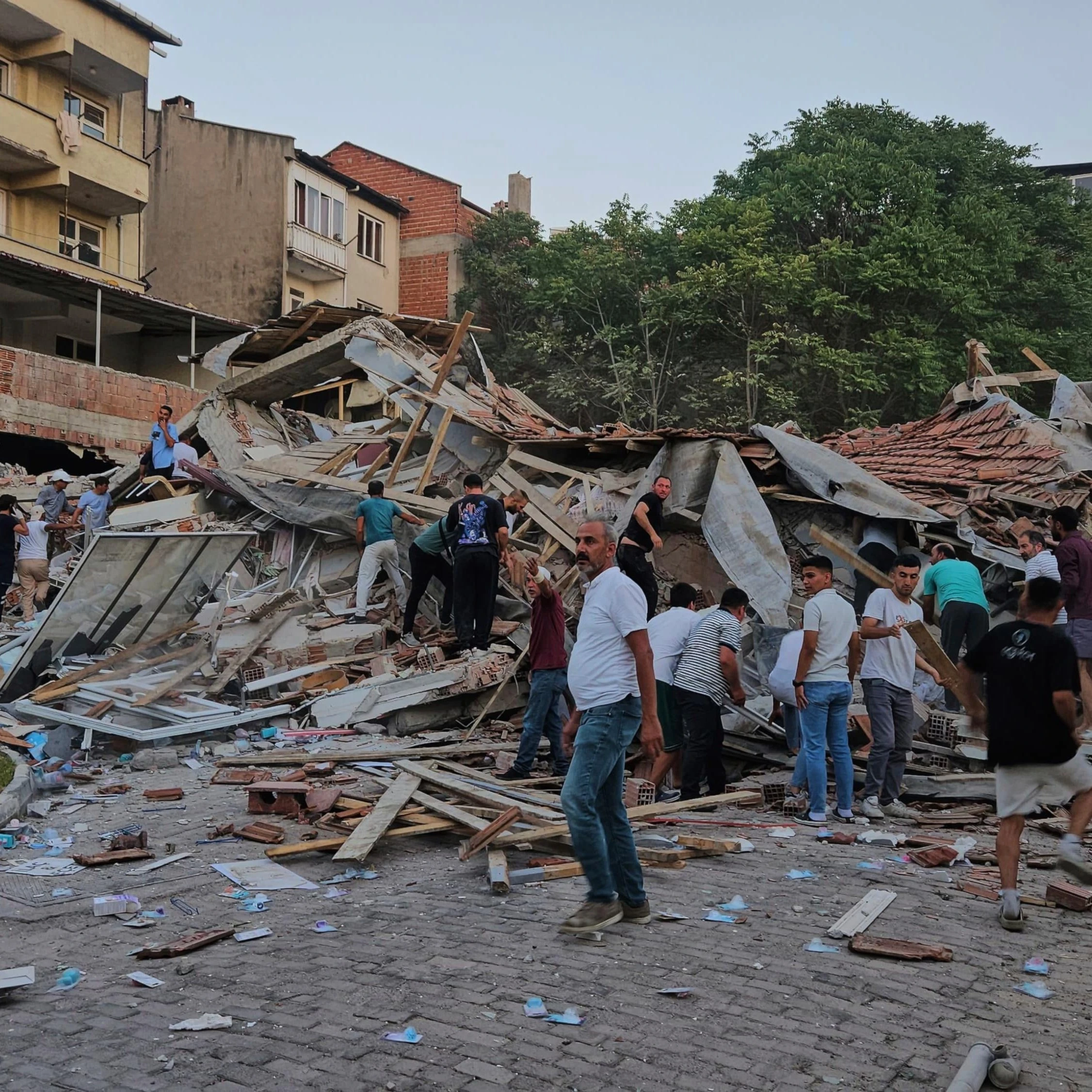 Terremoto en Sindirgi agosto de 2025. Este octubre se registró otro terremoto de magnitud 6,1.