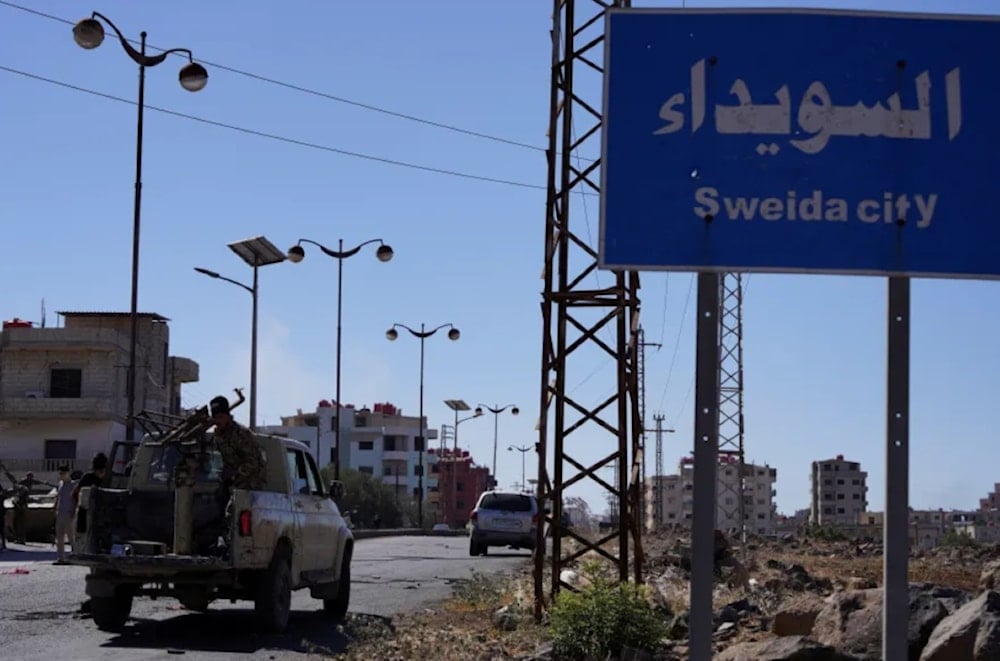 Un ataque armado contra un autobús en la carretera Damasco-Sweida deja dos muertos y 11 heridos.