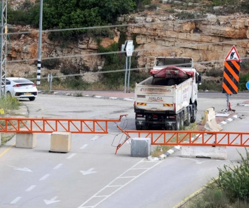 Desde el 7 de octubre de 2023 "Israel" instaló 960 portones, muros y barreras en toda Cisjordania.