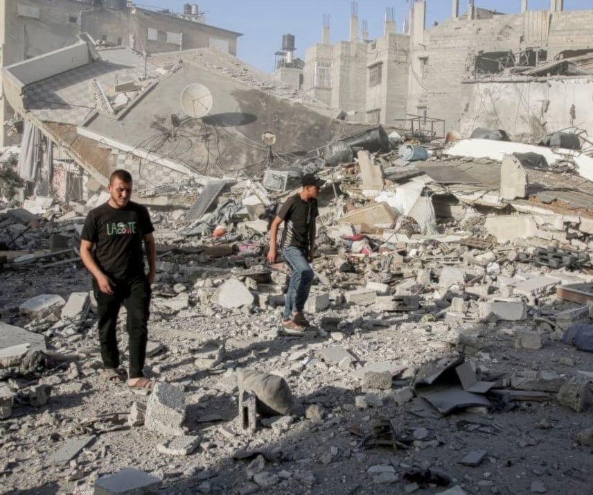 La ocupación israelí mantiene violaciones sistemáticas del alto el fuego mediante bombardeos aéreos y ataques de artillería en Gaza.