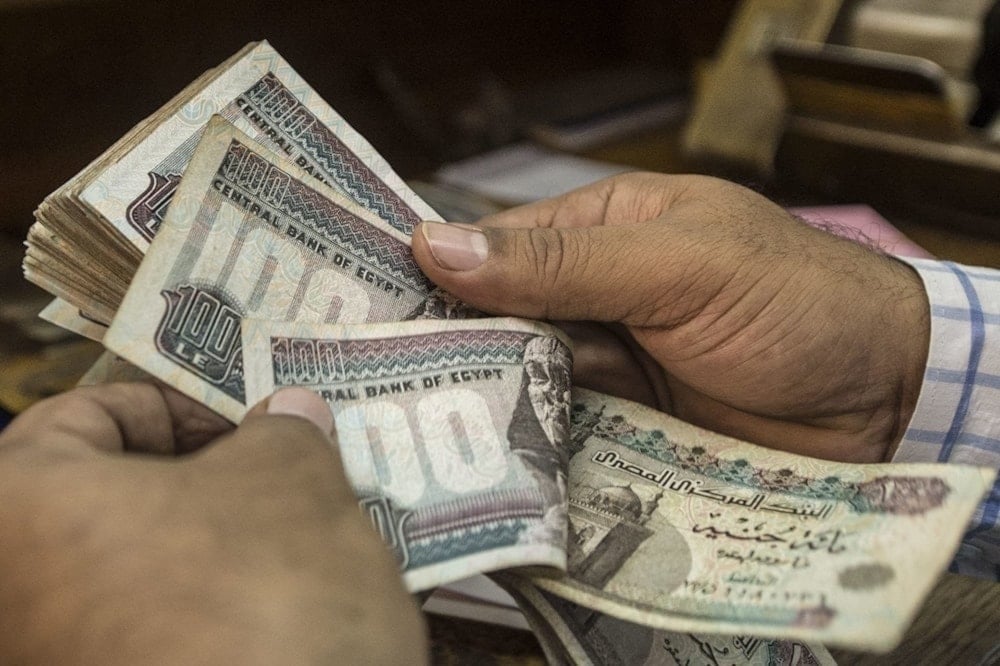 El sector privado no petrolero de Egipto cayó a su nivel más bajo en tres meses.
