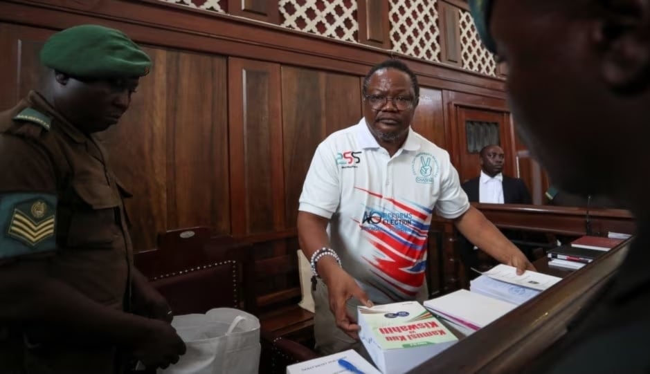 Tanzania inicia el juicio por traición contra el líder opositor Tundu Lissu.