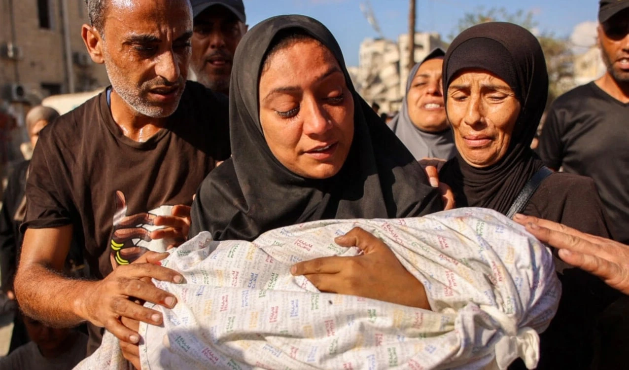 La familias de Gaza atrapadas entre la muerte y el desplazamiento