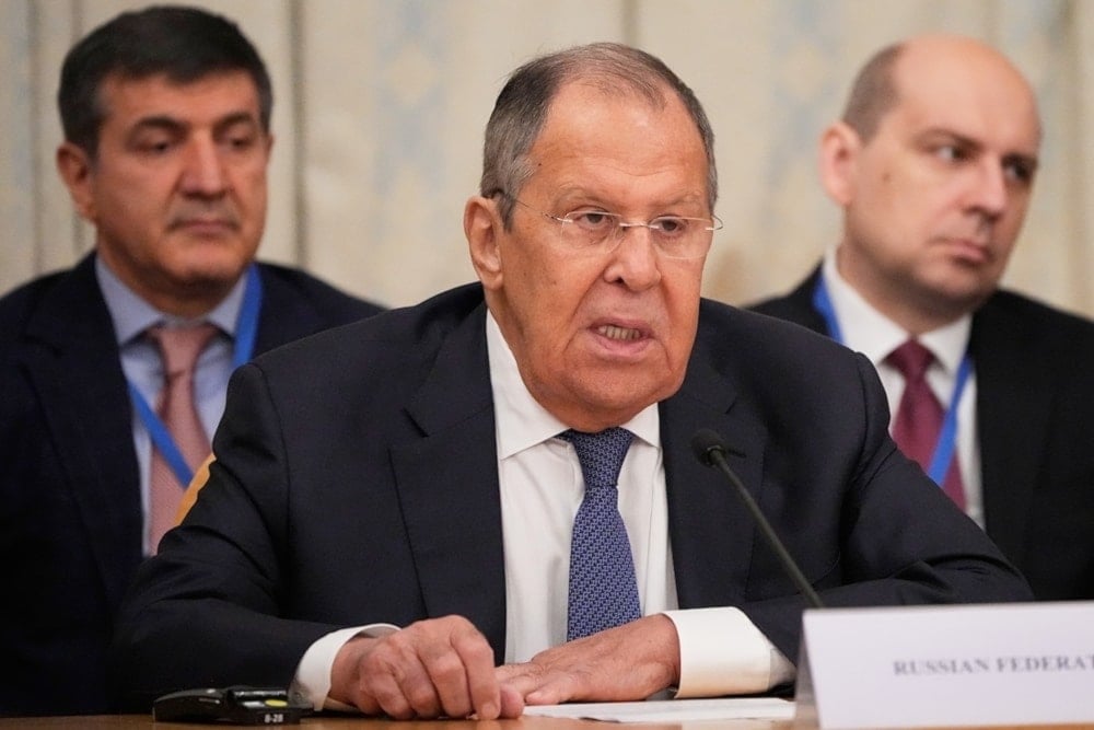 Lavrov: Irán busca reanudar negociaciones nucleares a gran escala