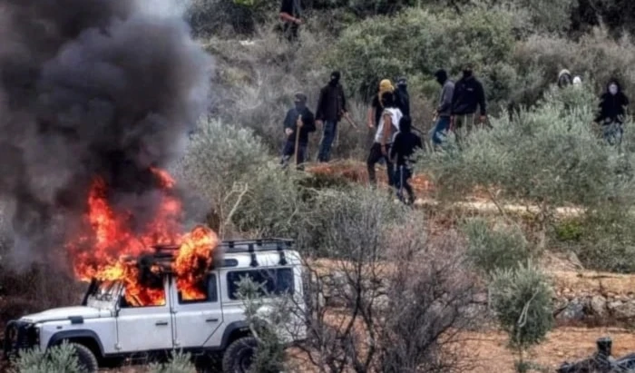 Brigadas Al-Quds detonan un artefacto explosivo contra un vehículo israelí en Nablus