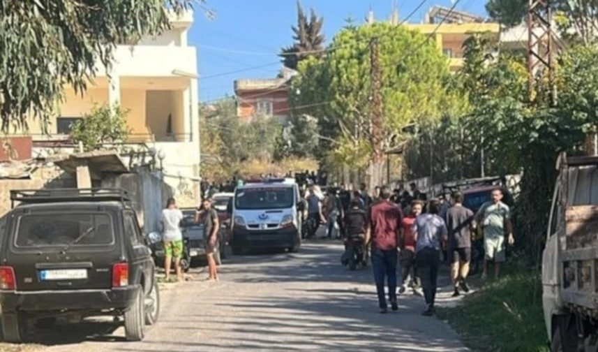 Lugar de la agresión israelí en la localidad de Kfarsir, en el distrito de Nabatieh (Foto: Agencias)