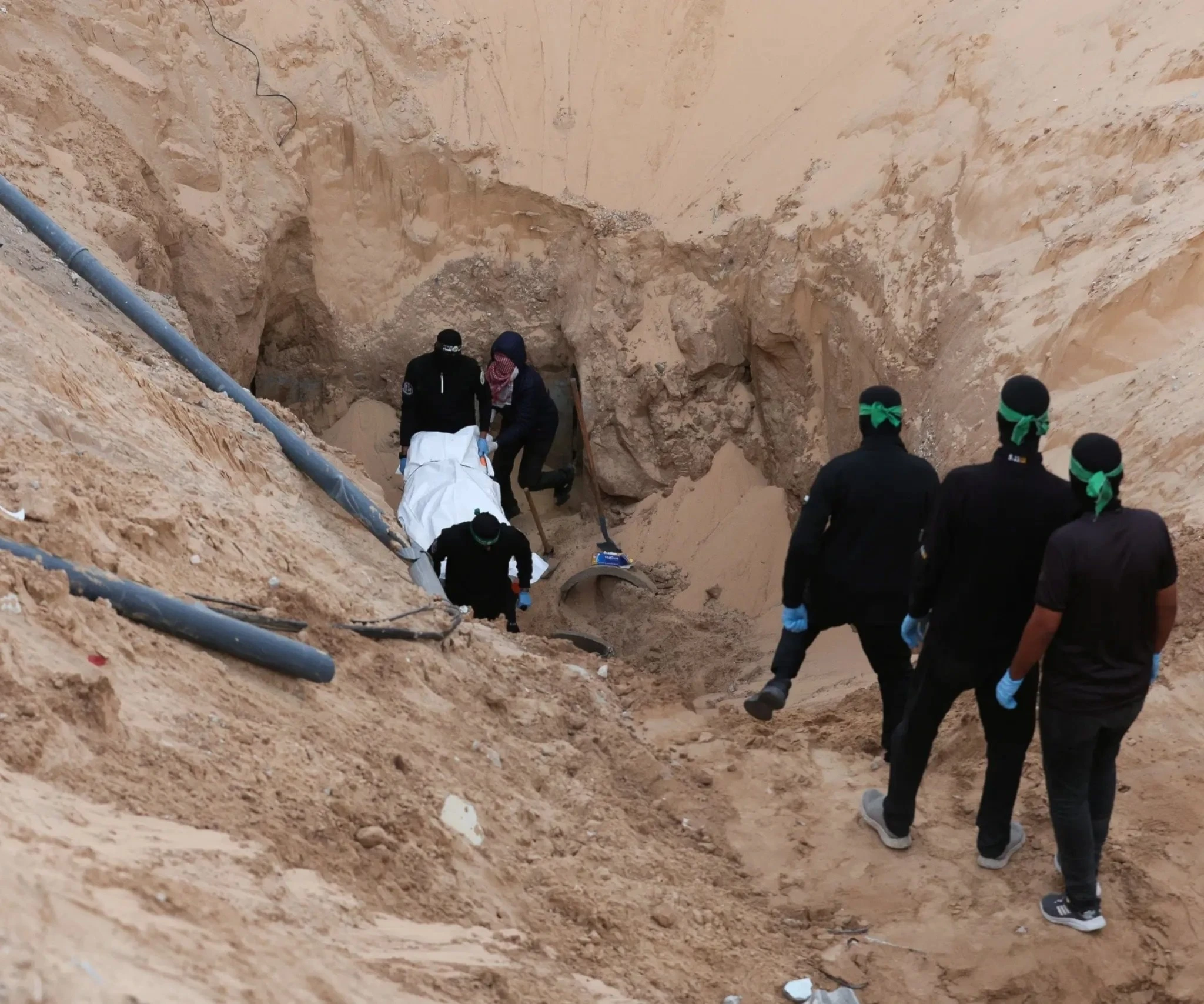 En la Franja de Gaza permanecen once cuerpos, incluidos los restos de dos prisioneras extranjeras.