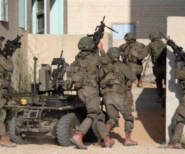 La simulación comprende la protección de los asentamientos y la respuesta ante cualquier posible ataque en su contra.