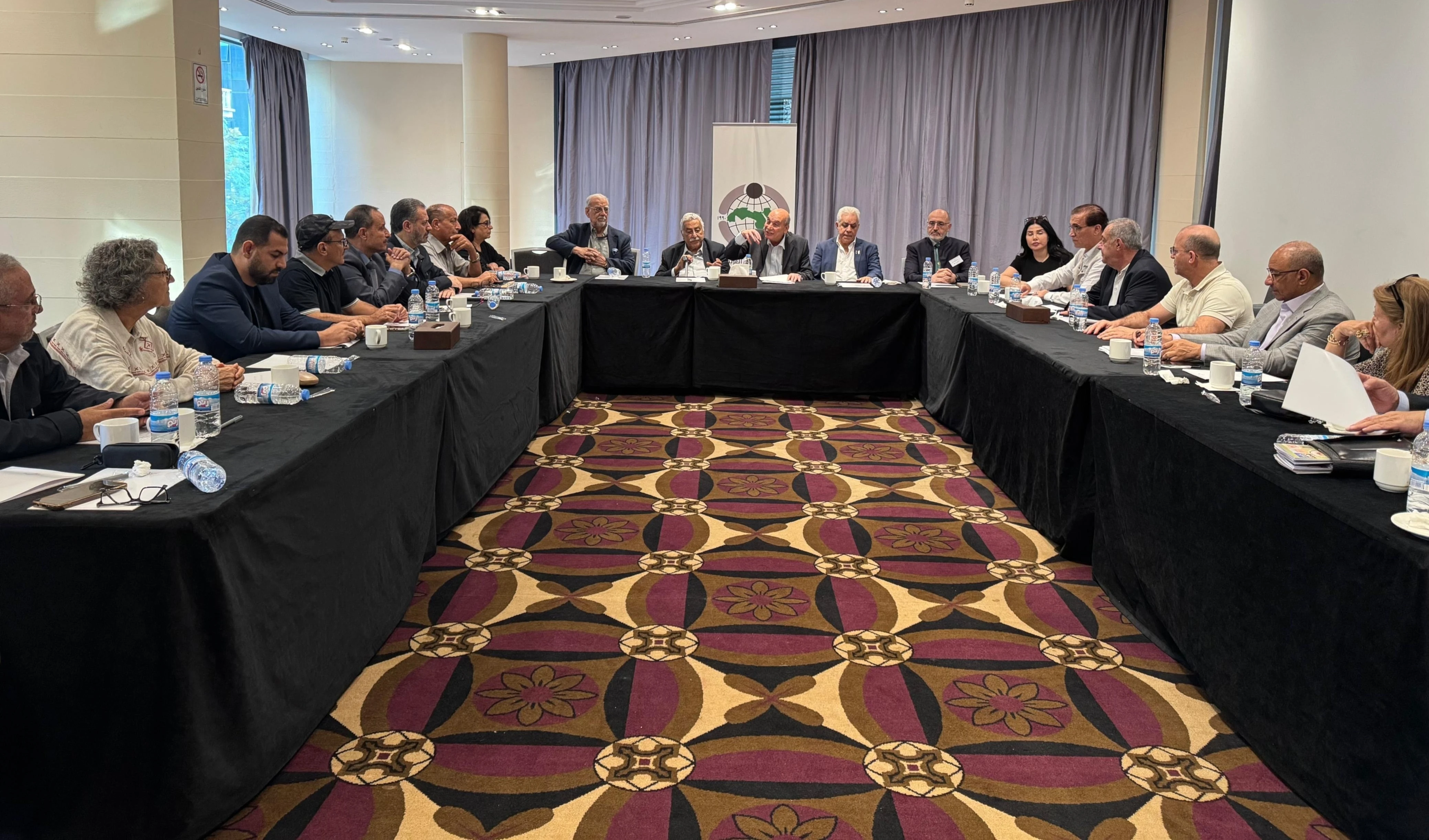 En la primera reunión fue elegido el periodista Ghassan Ben Jeddou como vicesecretario general.