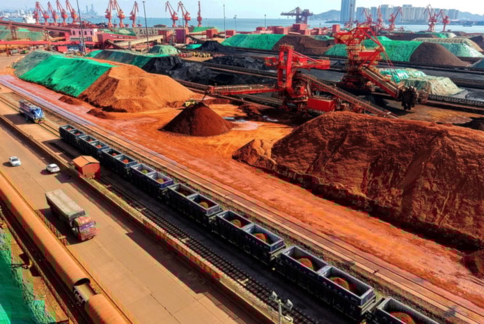 China flexibiliza controles a exportaciones de minerales raros a EEUU