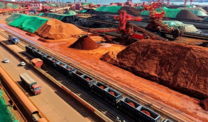 China flexibiliza controles a exportaciones de minerales raros a EEUU