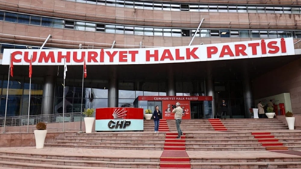 Fiscales turcos solicitan disolución del principal partido opositor