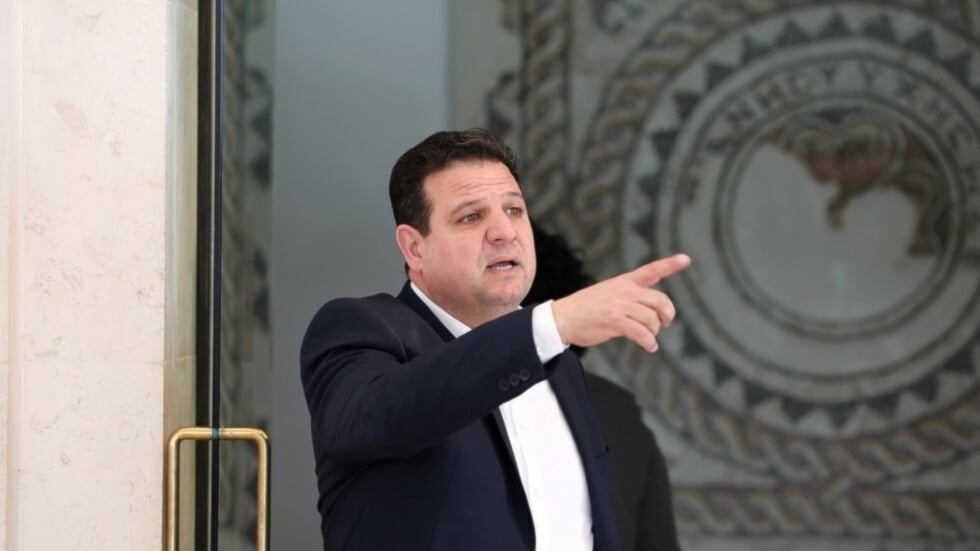 Colonos israelíes intentan sabotear reunión con diputado Ayman Odeh