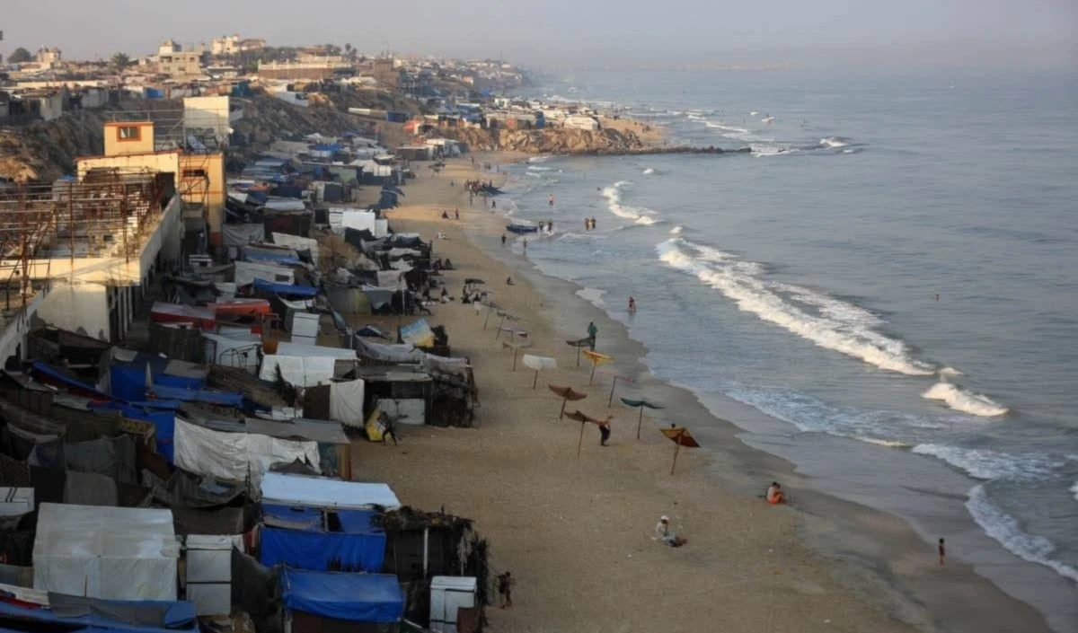 Zona donde la gente vive en tiendas de campaña temporales en Khan Yunis (Foto: Anadolu)