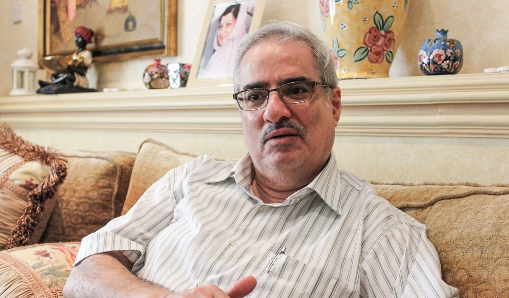 Sharif fue arrestado a su llegada a Manama procedente de Beirut, tras participar en la 34.ª sesión del Congreso Nacional Árabe.