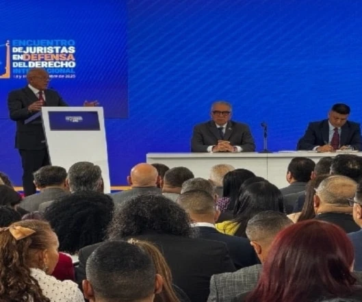 Jorge Rodríguez: “El pueblo venezolano vive en paz y alegría”