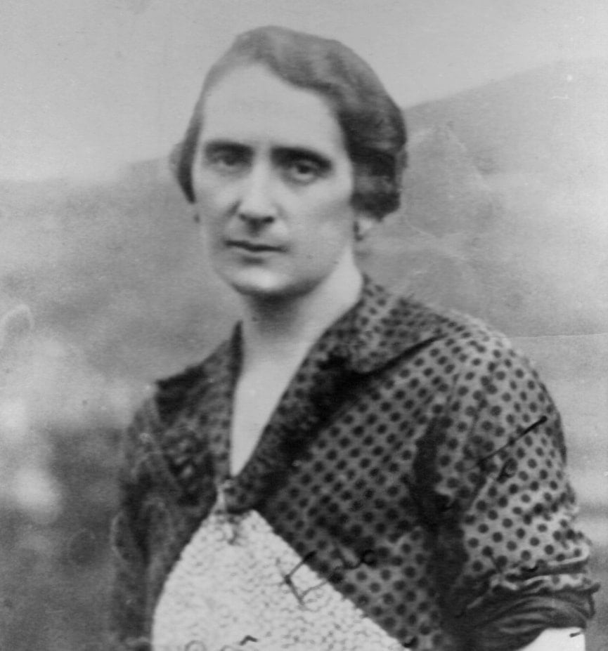 Dolores Ibárruri, Pasionaria revolucionaria y pionera