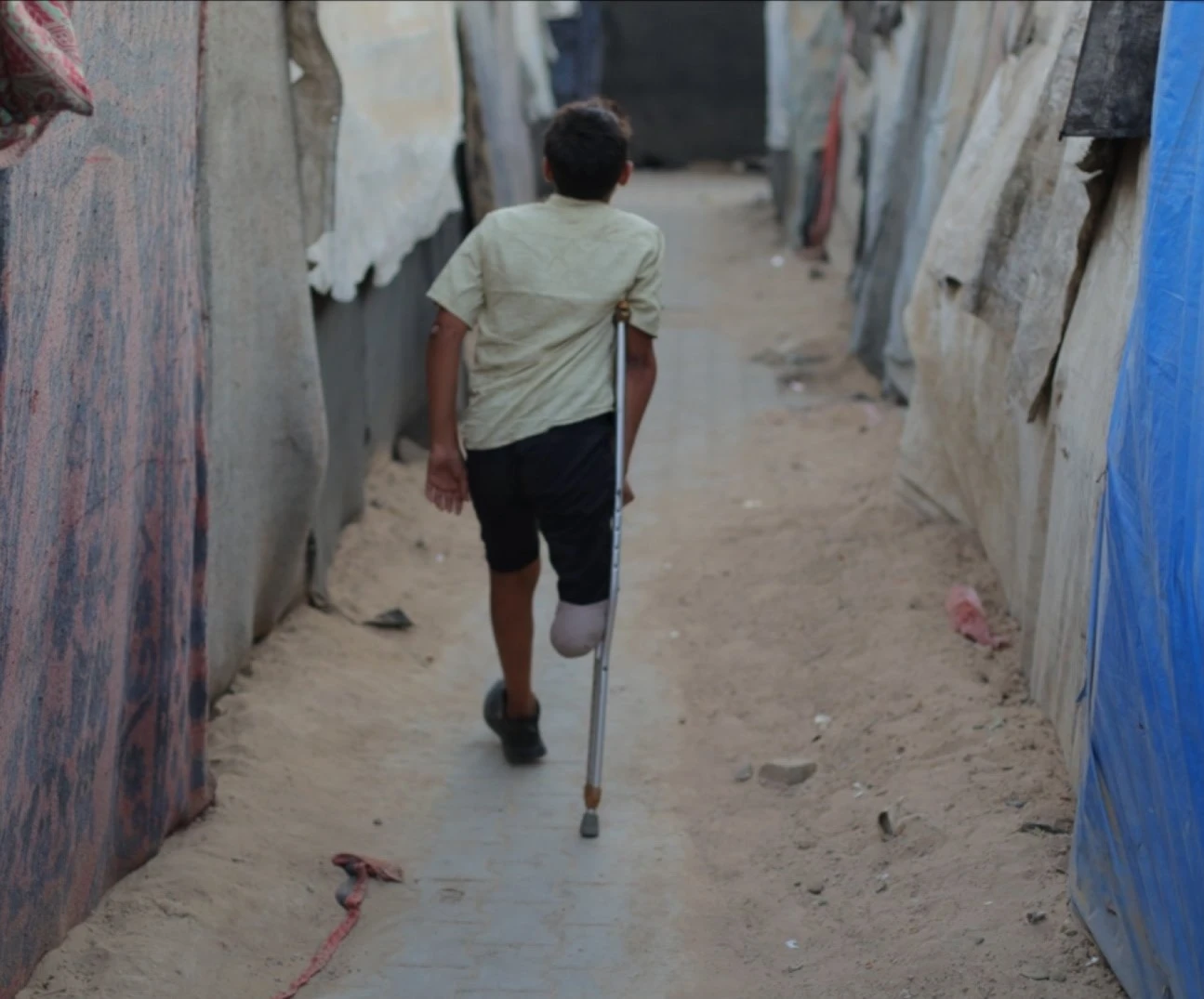 Unos 16 mil 500 pacientes, incluidos cuatro mil niños con enfermedades graves, esperan autorización para salir de Gaza.