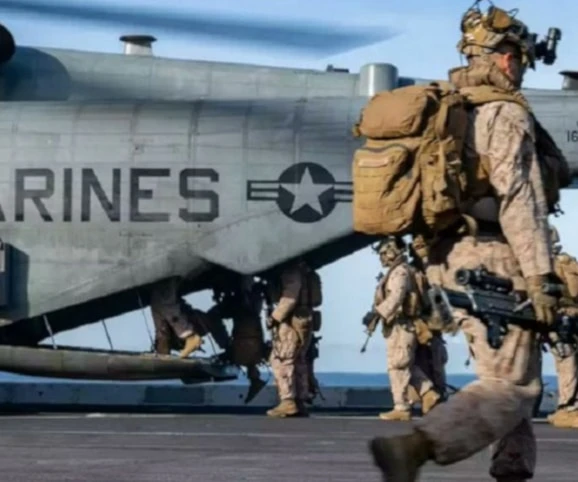 EE. UU. mantiene un amplio despliegue militar en el Caribe en amenaza directa a Venezuela.