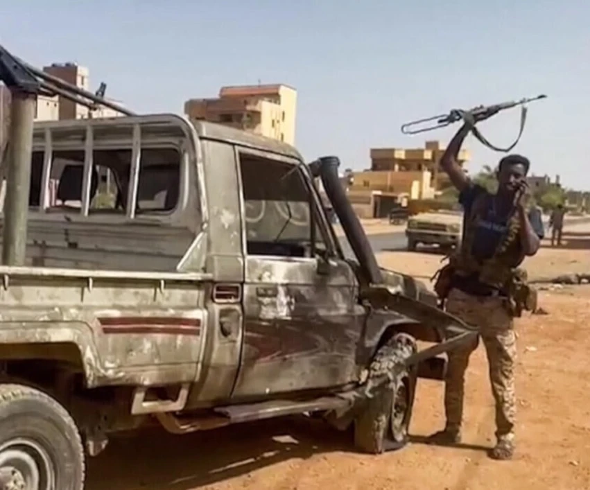 Las fuerzas gubernamentales sitiaron la región de Bara y pasaron a controlar sectores de la ciudad.
