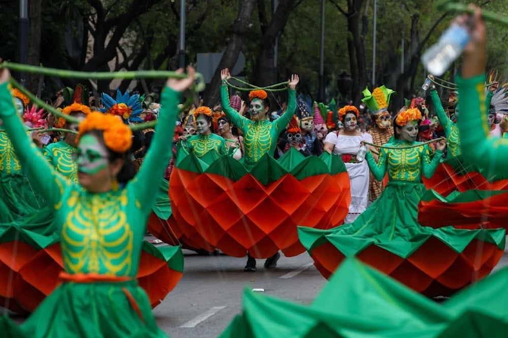 Día de los Muertos inunda de color y memoria a México (fotos)