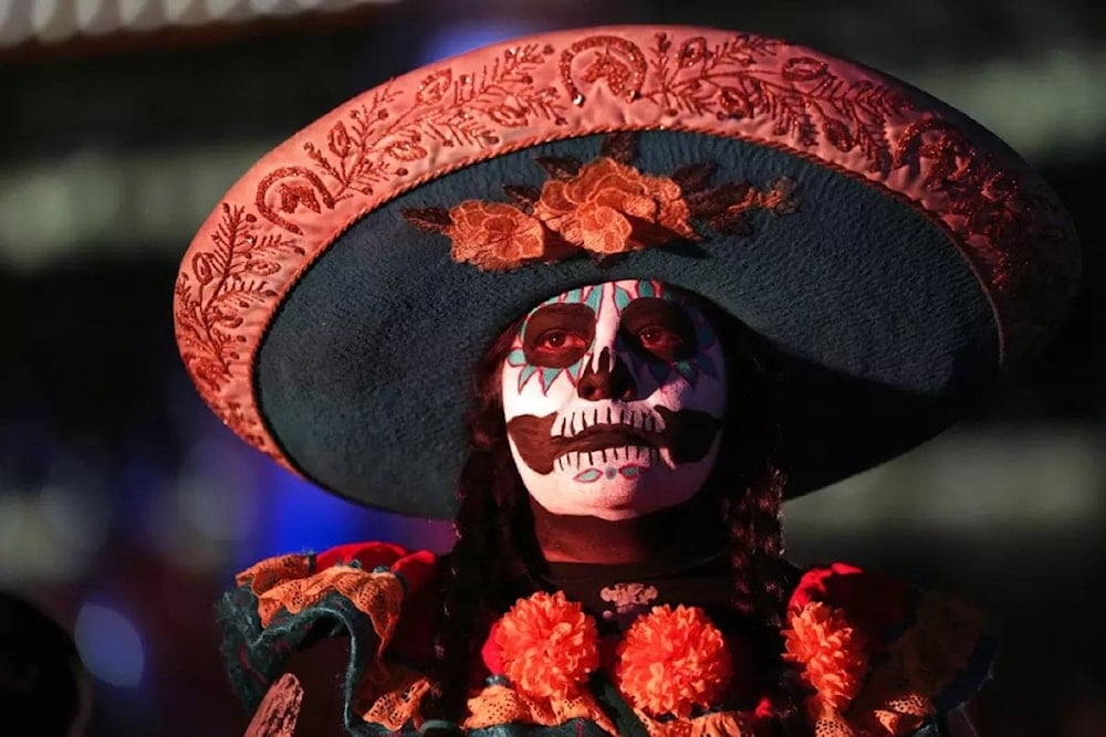 Día de los Muertos inunda de color y memoria a México (fotos)