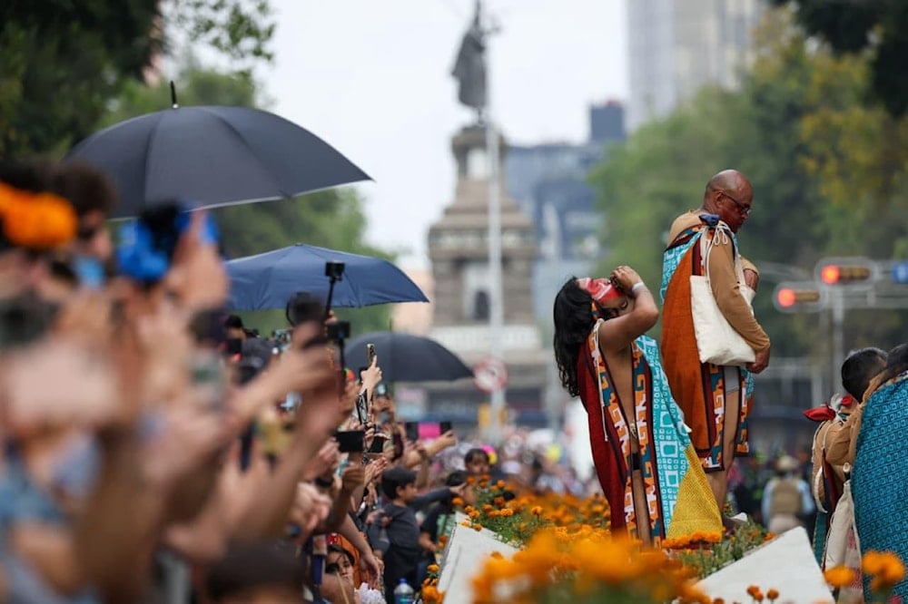 Día de los Muertos inunda de color y memoria a México (fotos)