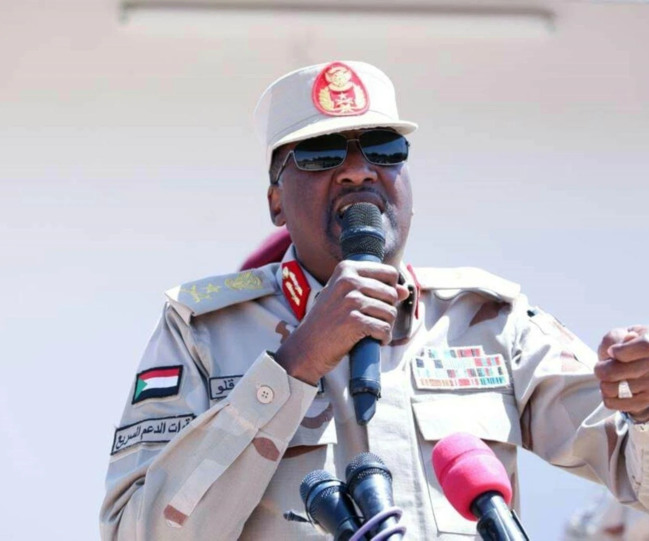 Unión Europea impone sanciones a vicecomandante de milicia en Sudán