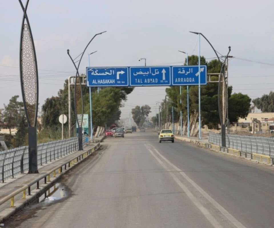 Siria reporta en Raqqa choques entre FDS y fuerzas afines al Gobierno