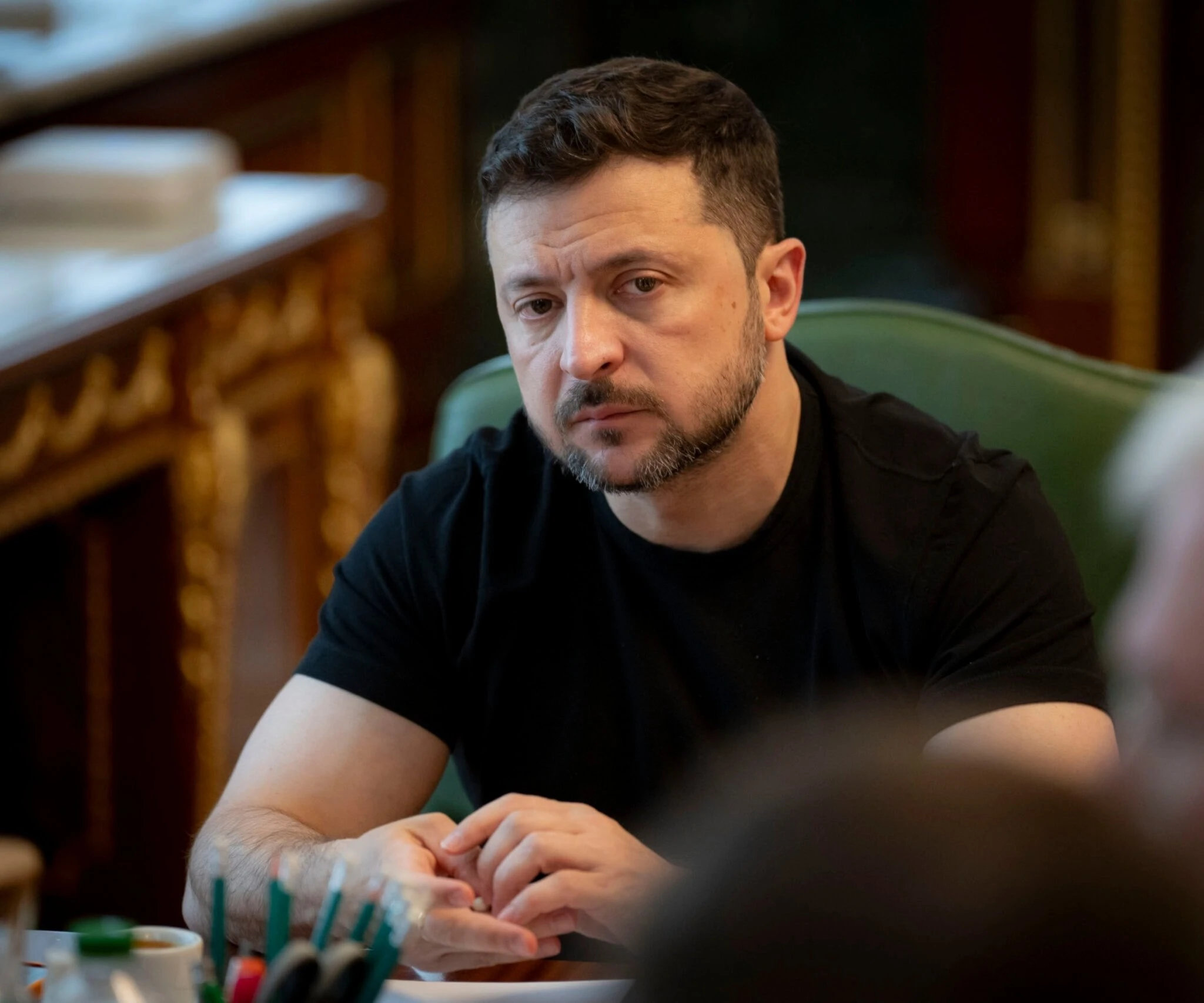 Zelensky no admite la pérdida de territorios y prohíbe la retirada