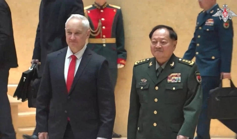 El ministro de Defensa ruso, Andrei Belousov, se reunió en Moscú con el vicepresidente de la Comisión Militar Central de China, el general Zhang Youxia. (Foto: Sputnik)