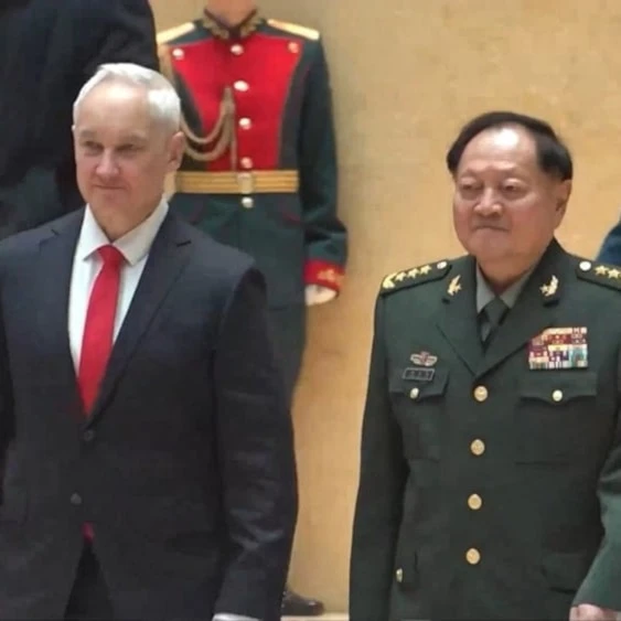 El ministro de Defensa ruso, Andrei Belousov, se reunió en Moscú con el vicepresidente de la Comisión Militar Central de China, el general Zhang Youxia. (Foto: Sputnik)