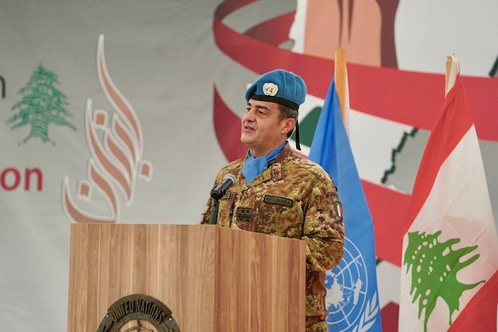 El jefe de la misión y comandante general de UNIFIL, general Diodato Abaniara. 
