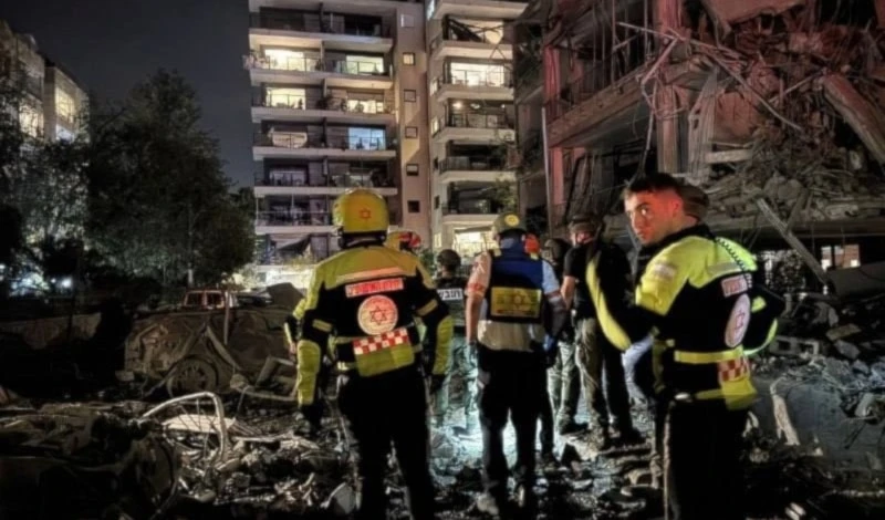 Un edificio de "Tel Aviv" destruido por los misiles iraníes lanzados durante la guerra de los 12 días de junio pasado. (Foto: Medios israelíes)