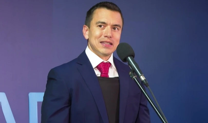 Noboa cumple dos años en el poder, crisis y desgaste